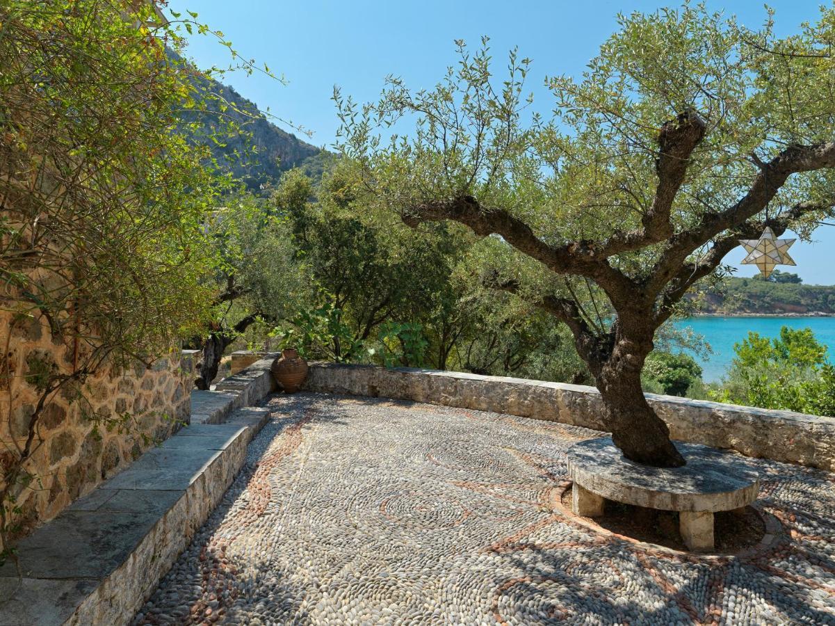 Bed and Breakfast Patrick & Joan Leigh Fermor House Kardhamili Exterior foto