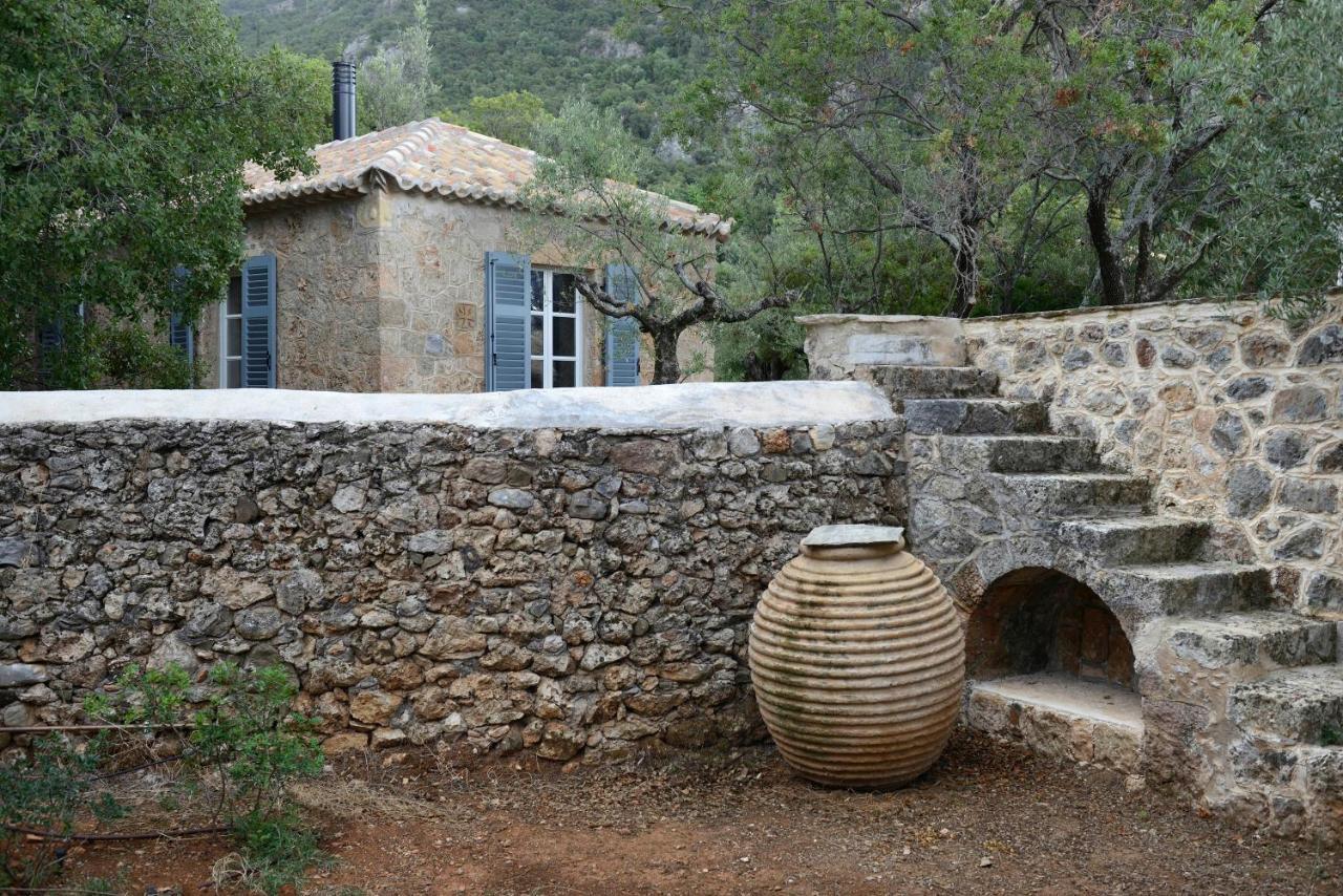 Bed and Breakfast Patrick & Joan Leigh Fermor House Kardhamili Exterior foto