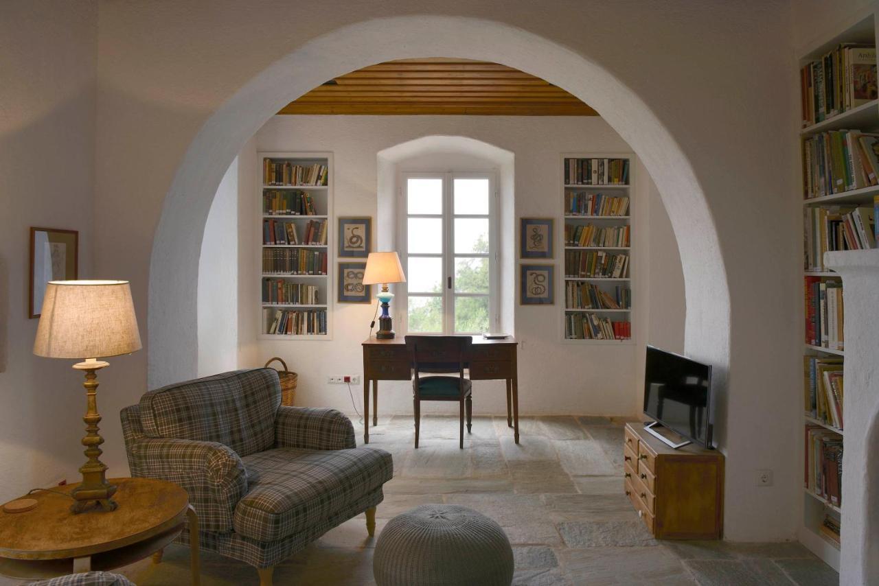 Bed and Breakfast Patrick & Joan Leigh Fermor House Kardhamili Exterior foto