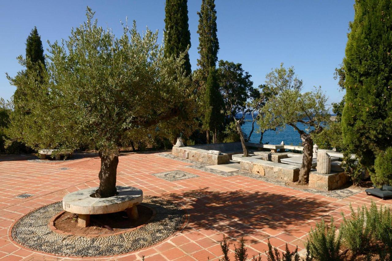 Bed and Breakfast Patrick & Joan Leigh Fermor House Kardhamili Exterior foto