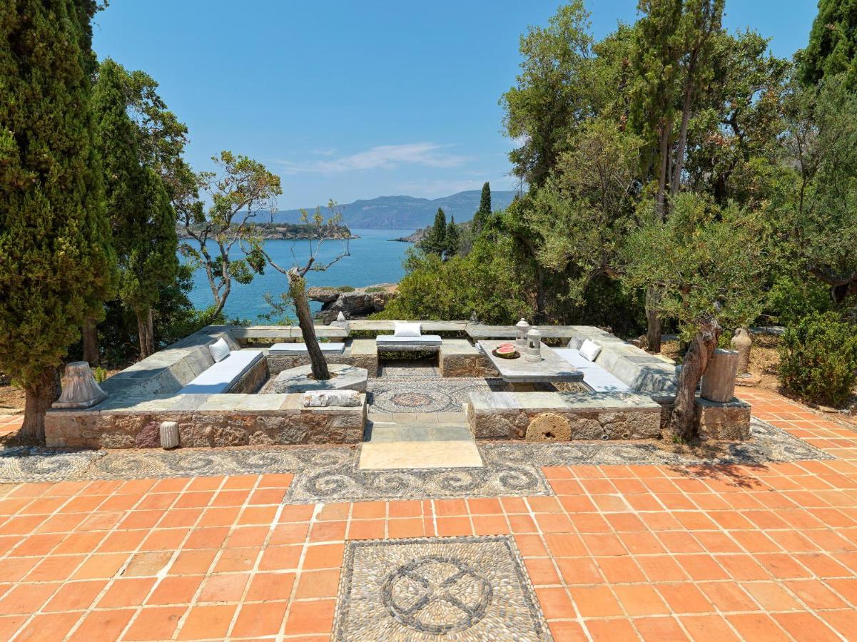 Bed and Breakfast Patrick & Joan Leigh Fermor House Kardhamili Exterior foto
