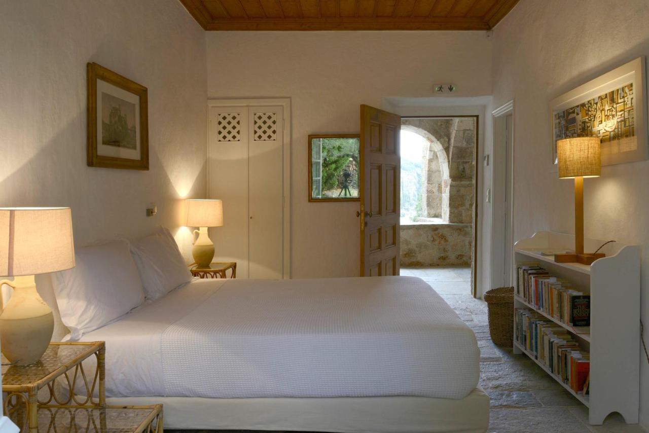 Bed and Breakfast Patrick & Joan Leigh Fermor House Kardhamili Exterior foto